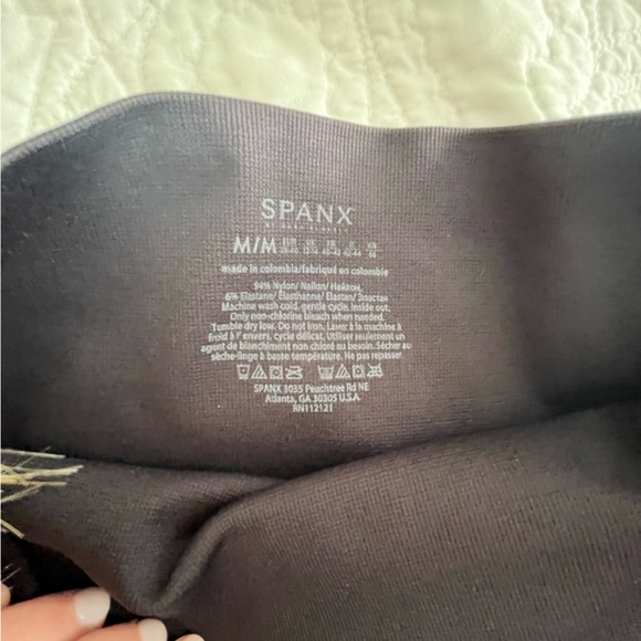 Spanx Seamless Active Legging - Picture 3 of 3